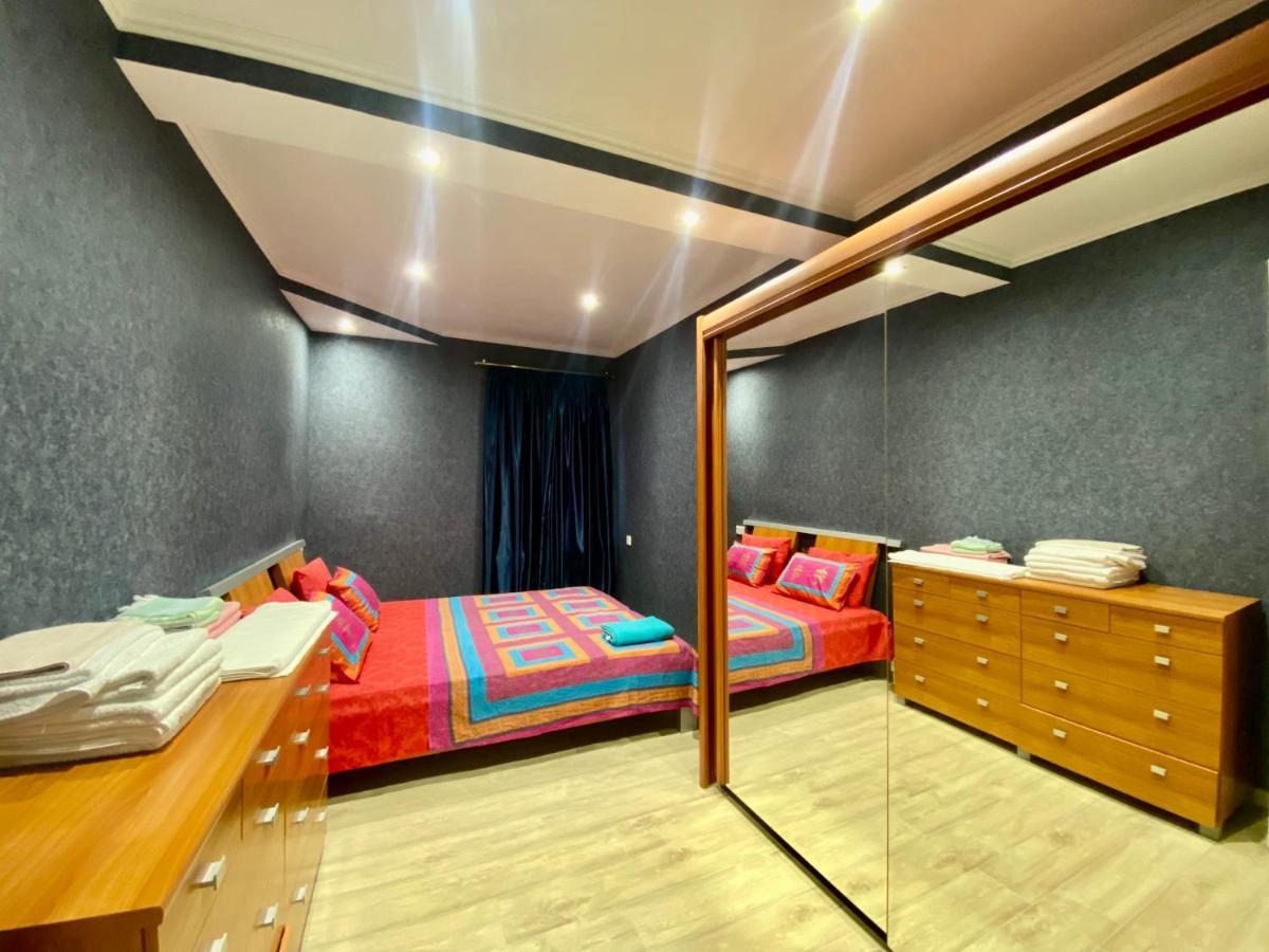 Spacious Dinamo Apartment Tbilisi Exterior foto